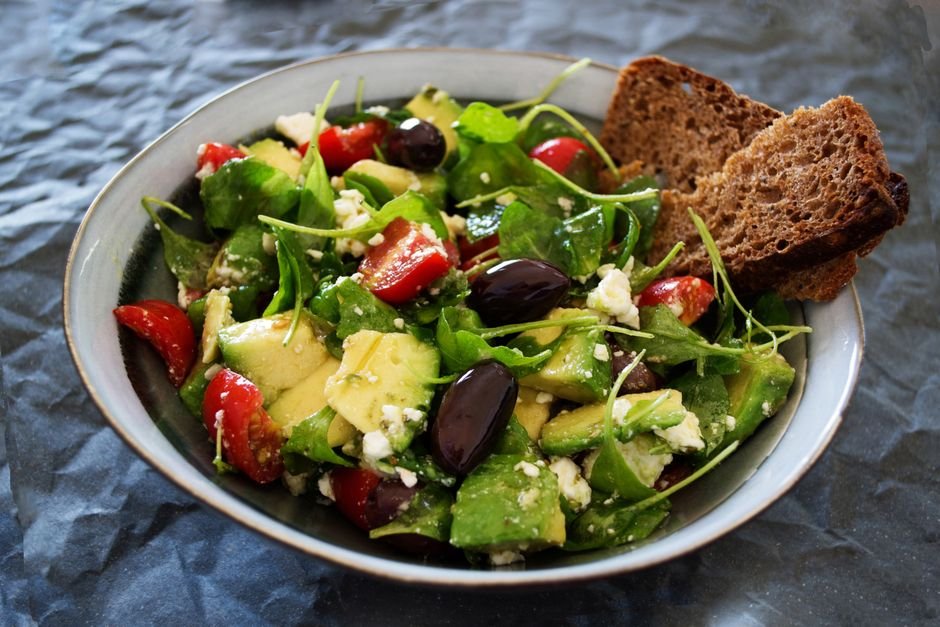 Akdeniz Avokado Salata